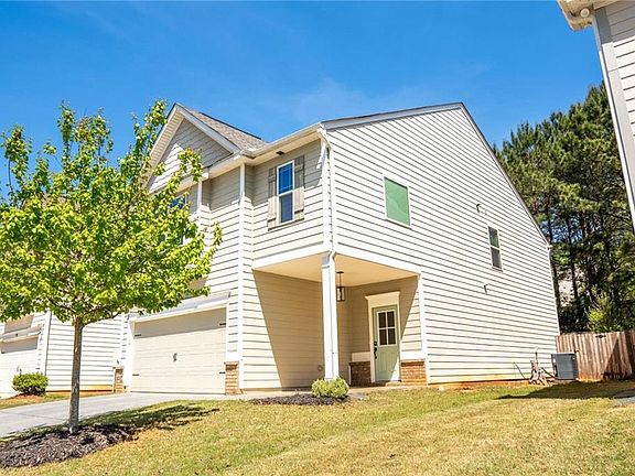 3rd image of 48 Southwind Cir