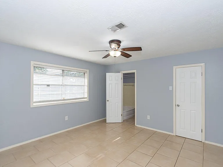 4210 Cork Ln — Photo 18