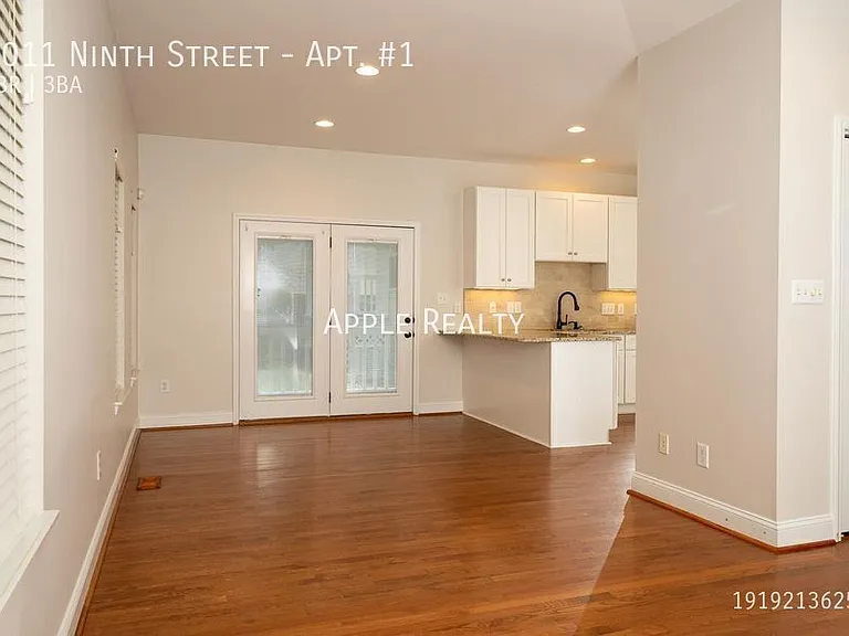 1011 9th St #1 — Photo 4