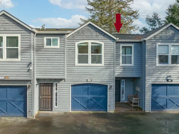 3680 NE West Devils Lake Rd, Lincoln City, OR 97367
