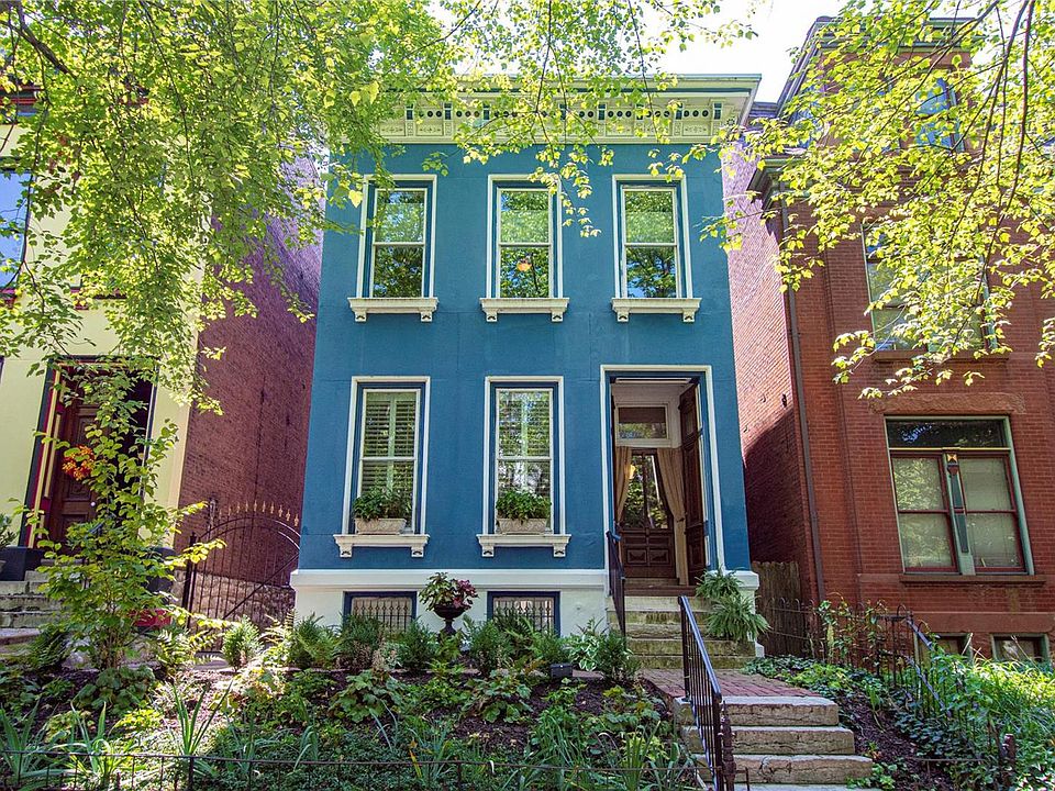 2nd image of 1826 Lasalle St