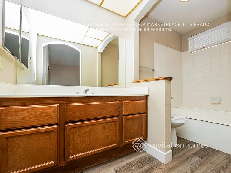 3213 Shoreheight St — Photo 12