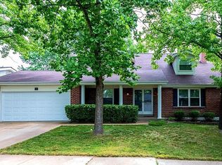 280 Aspen Village Dr, Ballwin, MO