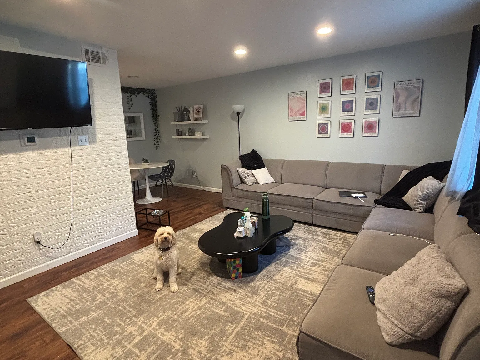 2124 Burton Dr — Photo 4