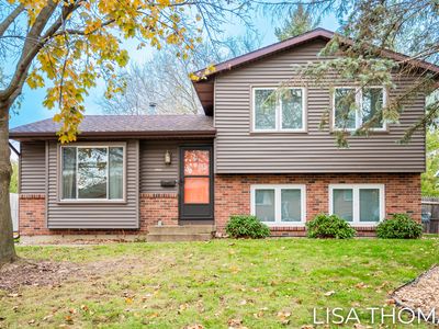 1055 Sweet St NE, Grand Rapids, MI, 49505