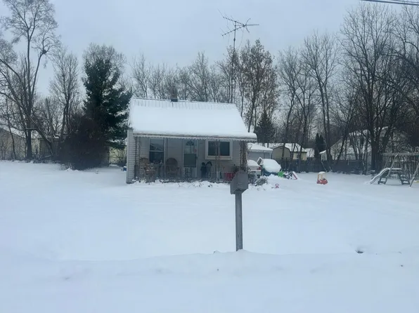 1540 Algonac Dr, Flint, MI 48532