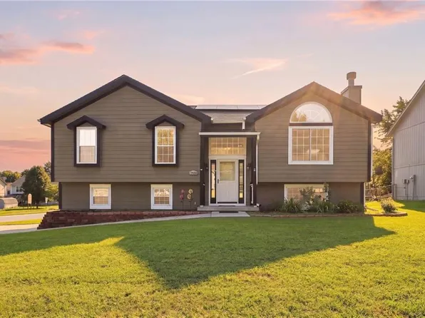 16403 Hinkle Ave, Belton, MO 64012