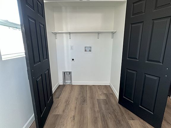 5th image of 2634 Barton St