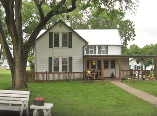 22900 85th Rd, Winfield, KS 67156