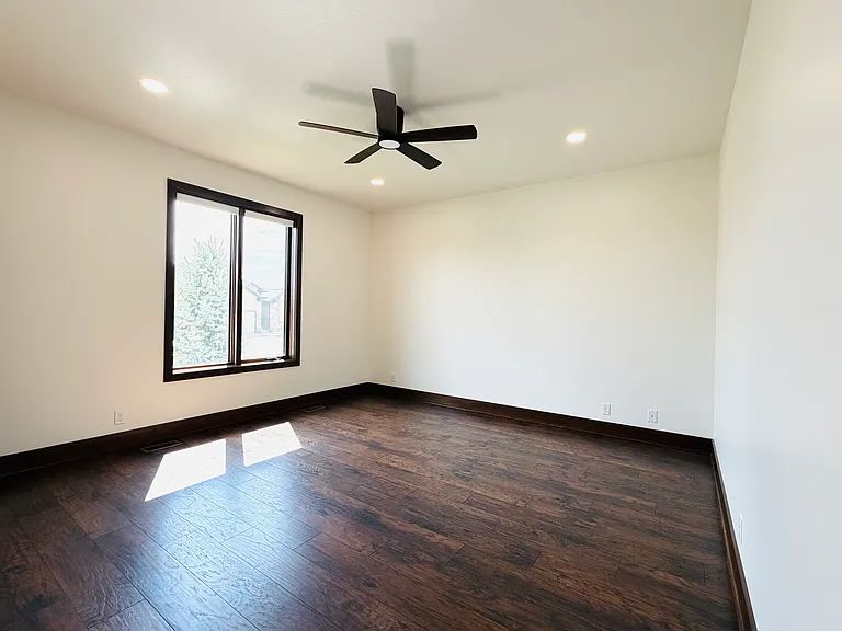 2961 Valley Stream Dr — Photo 23
