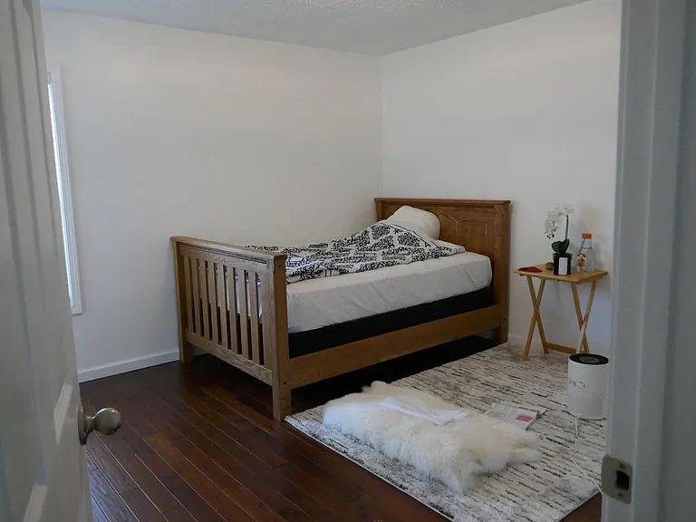 1243 Hanover Pl — Photo 12