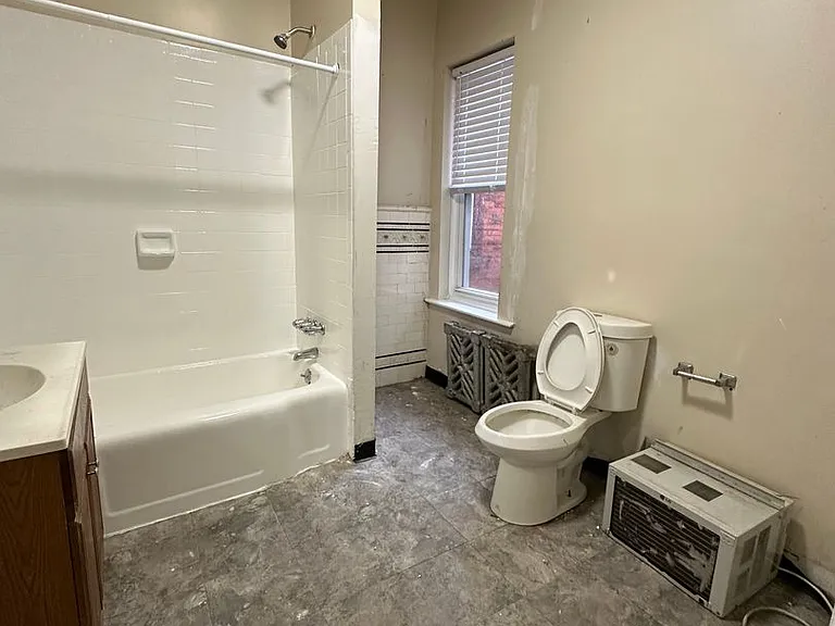 1306 West Hunting Park Avenue — Photo 11