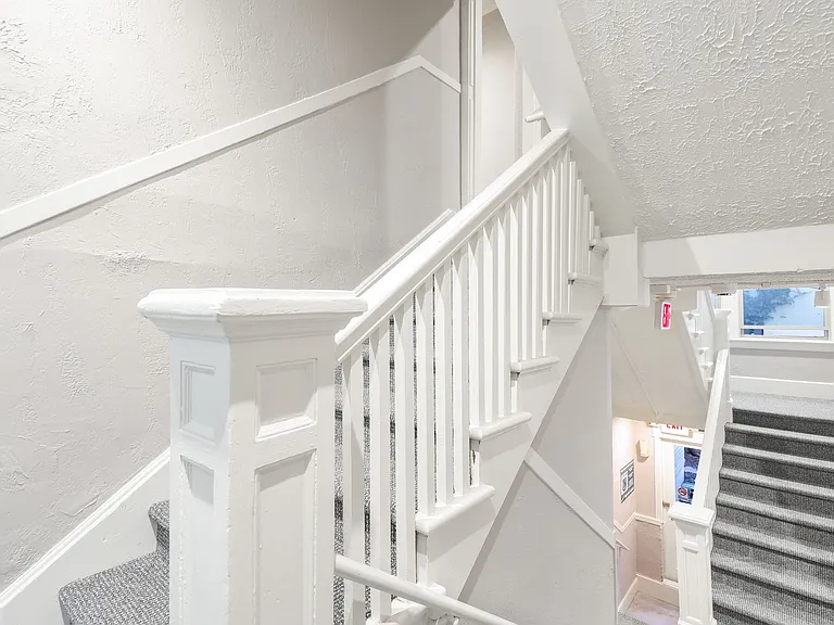 Teasdale Apartments — Photo 11