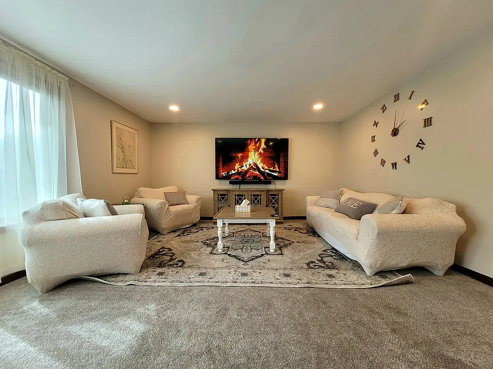 78 Lemans Dr #2