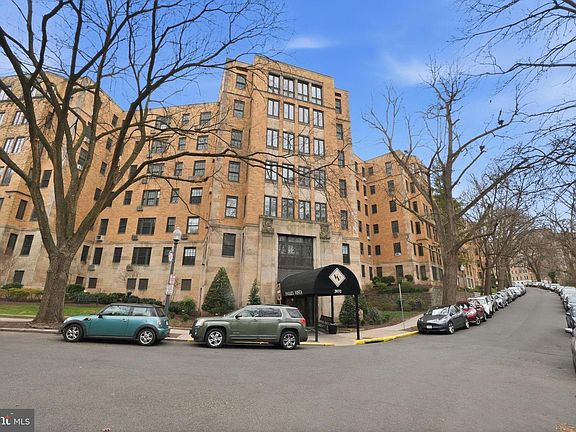 3rd image of 2040 Belmont Rd NW #536