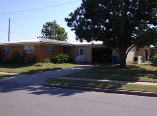 311 Cimarron Rd, Foss, OK 73647