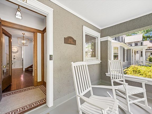 5th image of 1001 Lake Ave