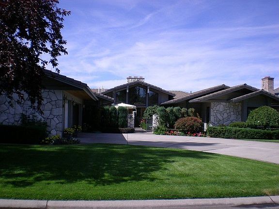 2nd image of 5116 S Saint Andrews Ln