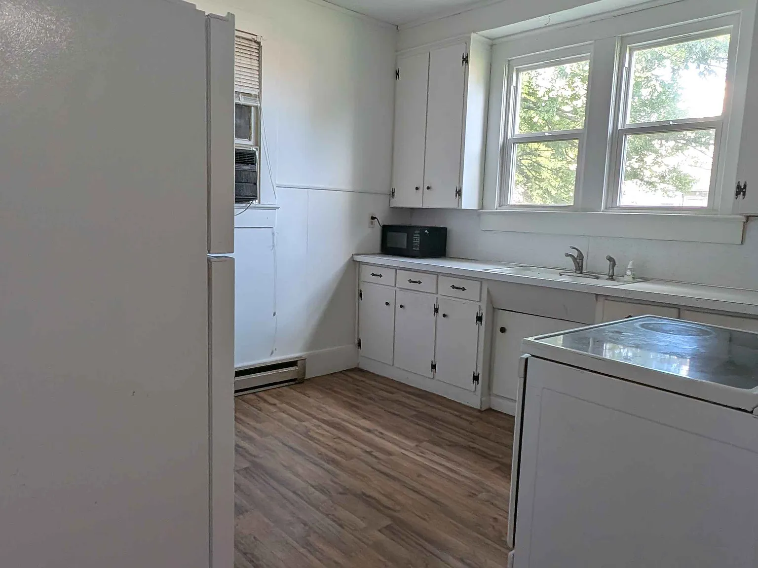2 bed, 1000 sqft, $850 — Photo 3