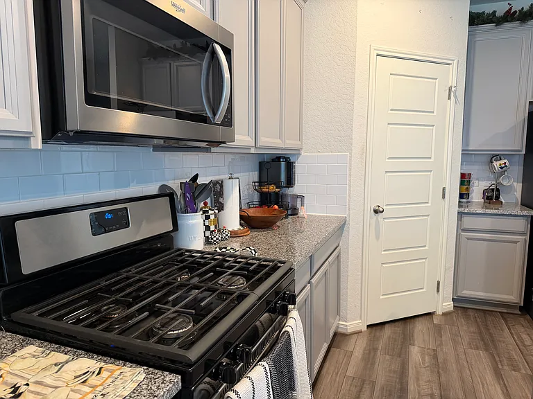12930 Trapezus Ct — Photo 7