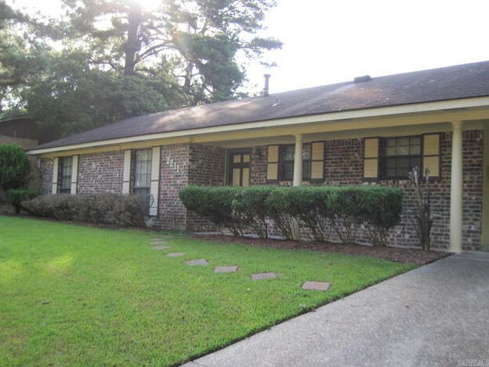 1st image of 2211 Marilynn St