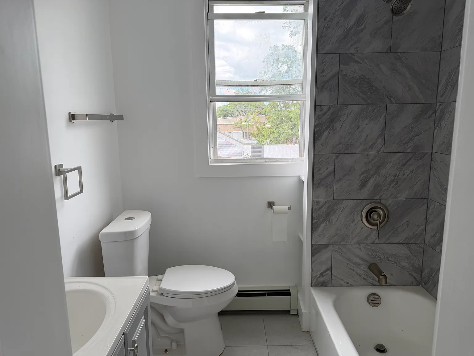 3 bed, $2,650 — Photo 2