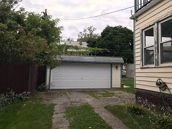3rd image of 276 E 151st St