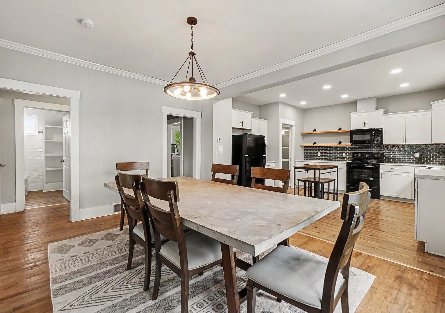 Spacious 4 Bedroom Omaha Home Ready for Rent! — Photo 1
