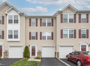 302 Susan Cir, North Wales, PA 19454