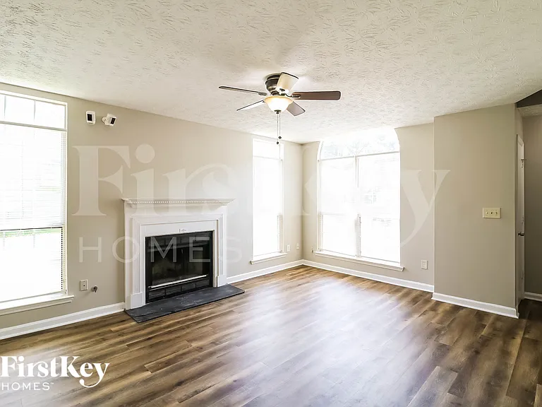 10258 Misty Ridge Dr — Photo 3
