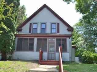 721 2nd Ave SW, Cambridge, MN 55008