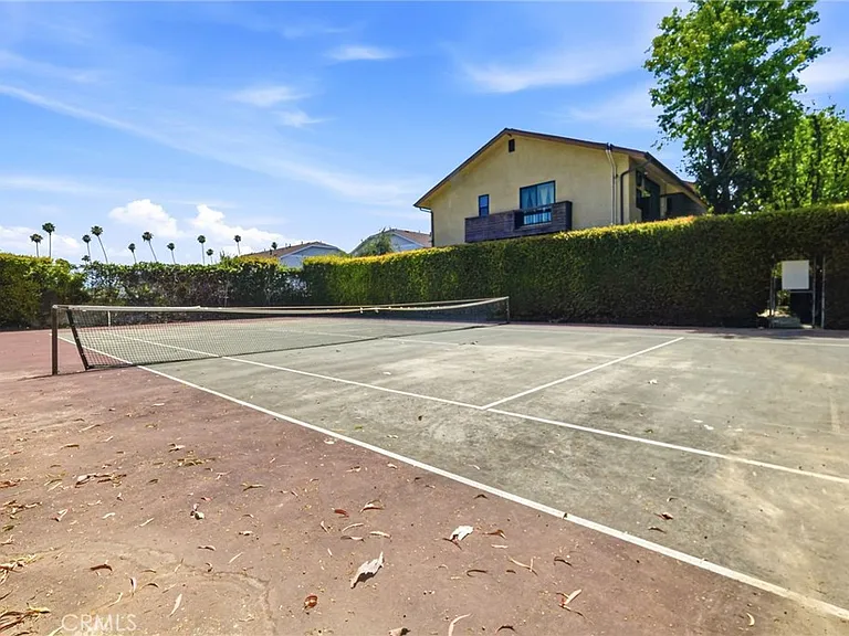 7304 Corbin Ave #J — Photo 27