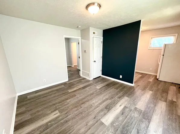 2901 E St #2, Lincoln, NE 68510