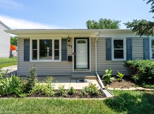 147 Cedar Cir, Streamwood, IL 60107