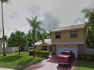 1071 Hamlin Ter, Davie, FL 33325