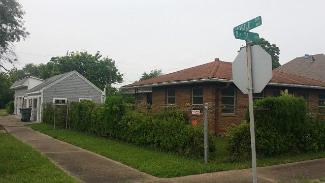 1st image of 800 Mobile Ave