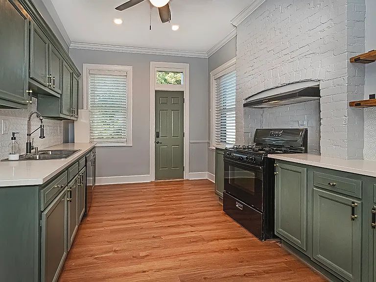 711 N Saint Clair St #1 — Photo 11
