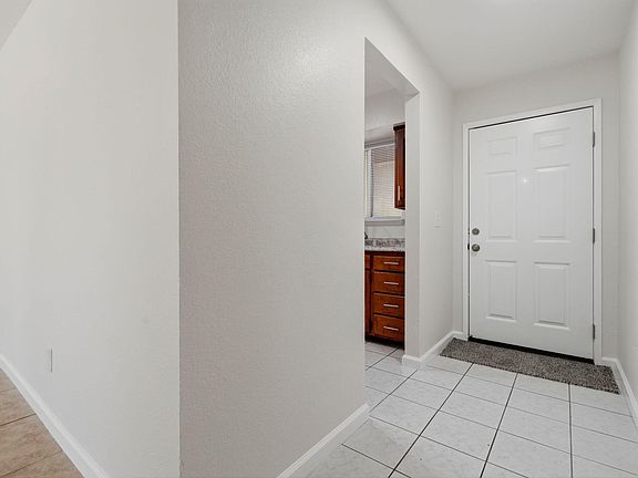 5th image of 661 Sandy Avenue