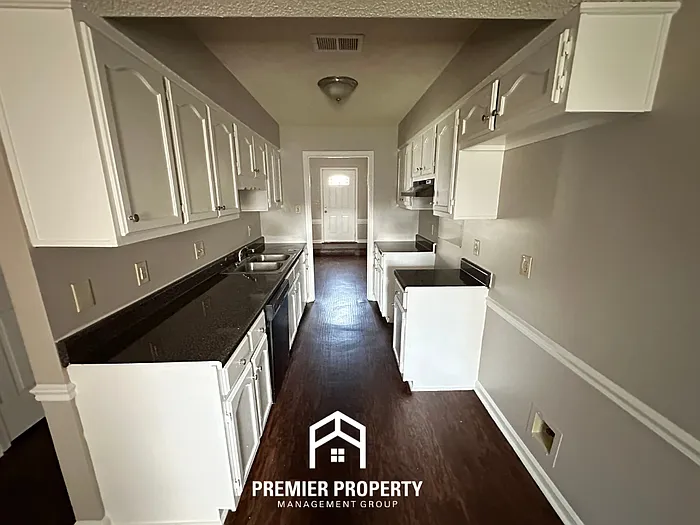 4396 Forest Valley Cv — Photo 5