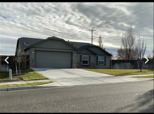 369 S Osborne St, Kennewick, WA 99336