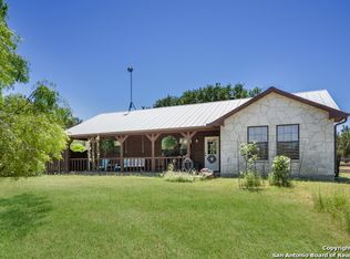 204 Riverview Dr, Bandera, TX 78003