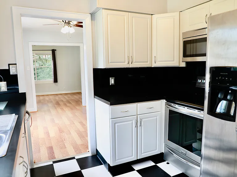 1117 NW 44th Ave — Photo 5