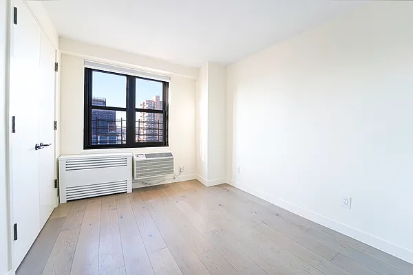 Rented by Compass | media 7