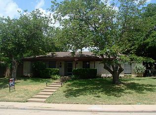 1214 Capetown Dr, Grand Prairie, TX 75050