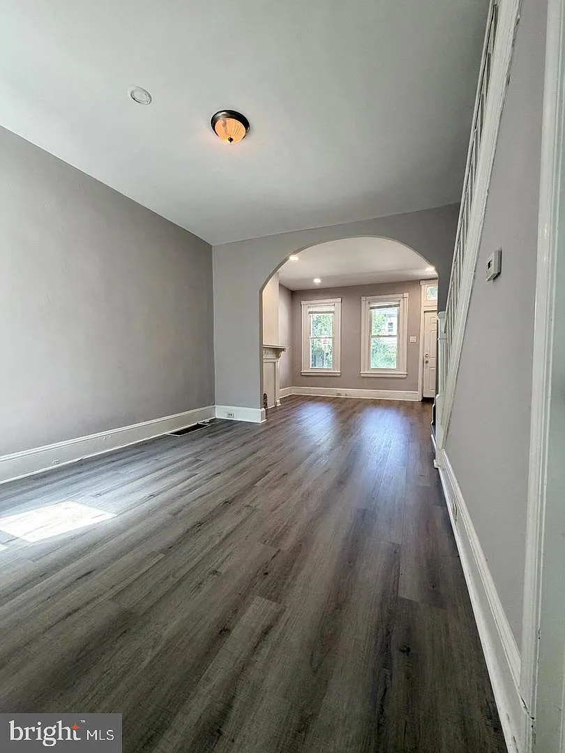 2 bed, 1.0 bath, 992 sqft, $1,250 — Photo 4