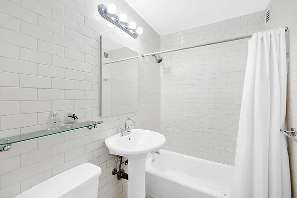 Rented by Douglas Elliman | media 17