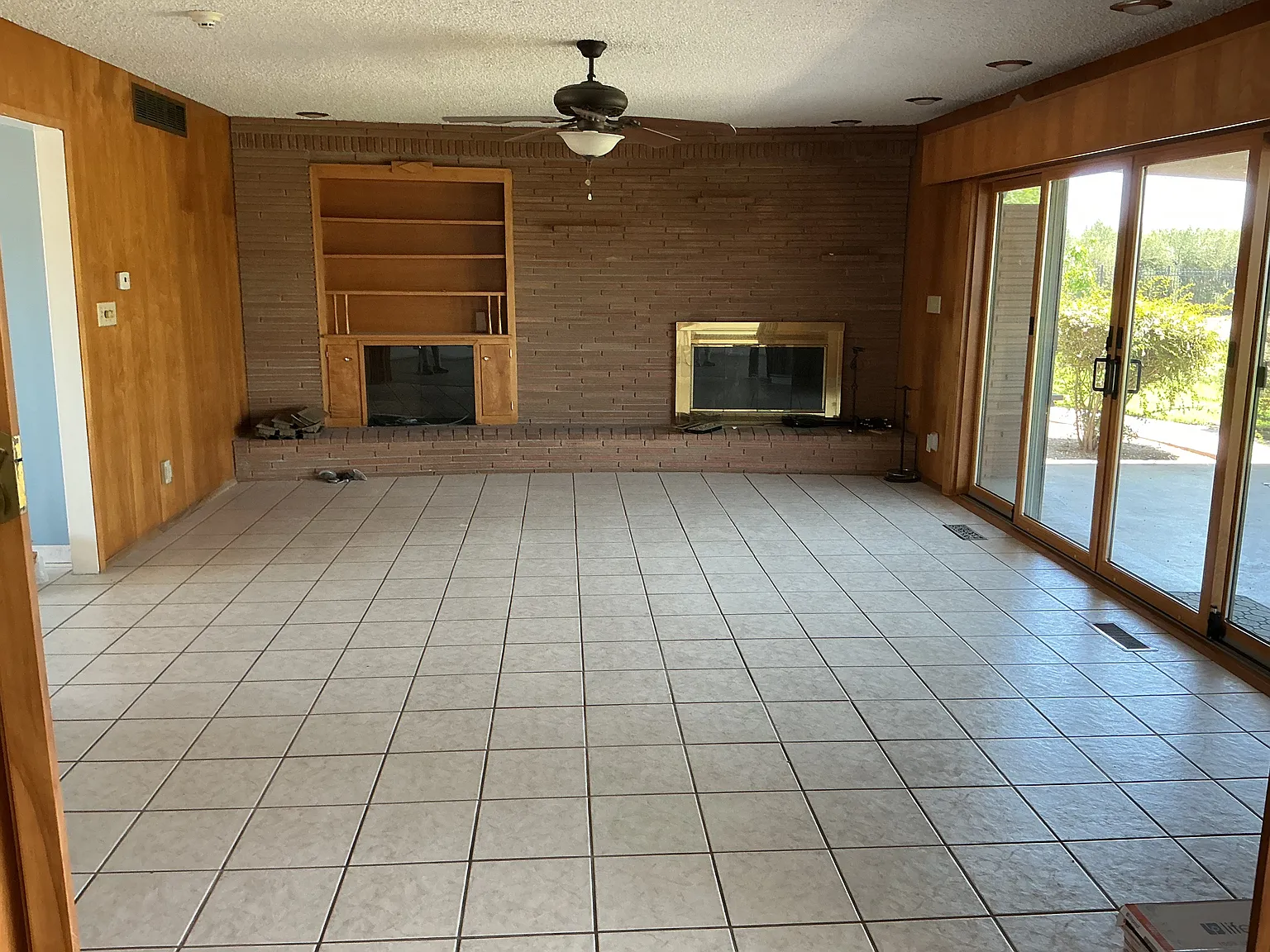 9135 E North Ave — Photo 3