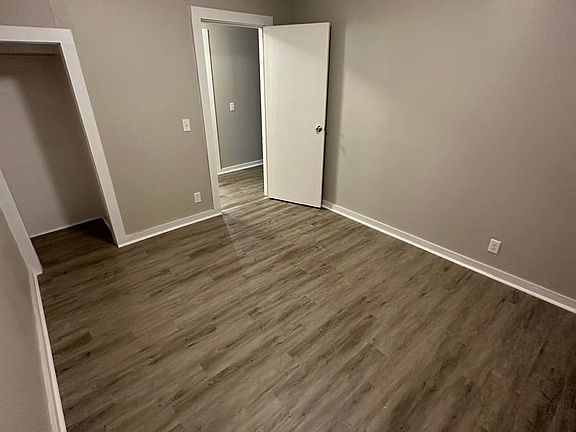 5th image of 415 N Sheldon St #B
