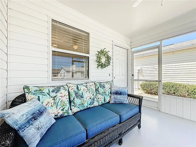 2140 Estevez Dr — Photo 2
