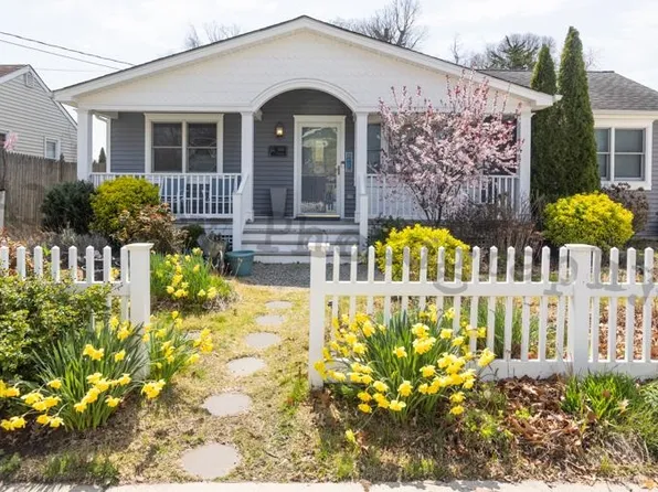 304 Whittier Ave, Cape May, NJ 08204